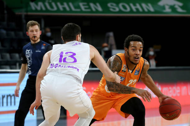 篮板三项数 篮板三项数