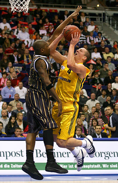 火箭球员穿 火箭球员穿