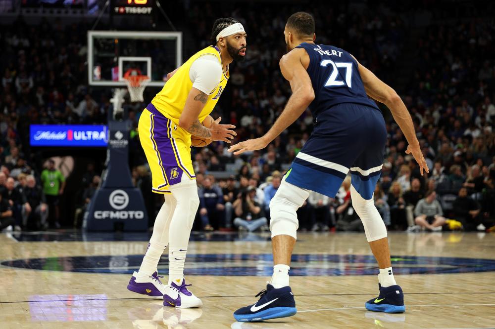 心碎18岁郭嘉璇不幸离世，父亲送别痛哭大喊“儿子”.